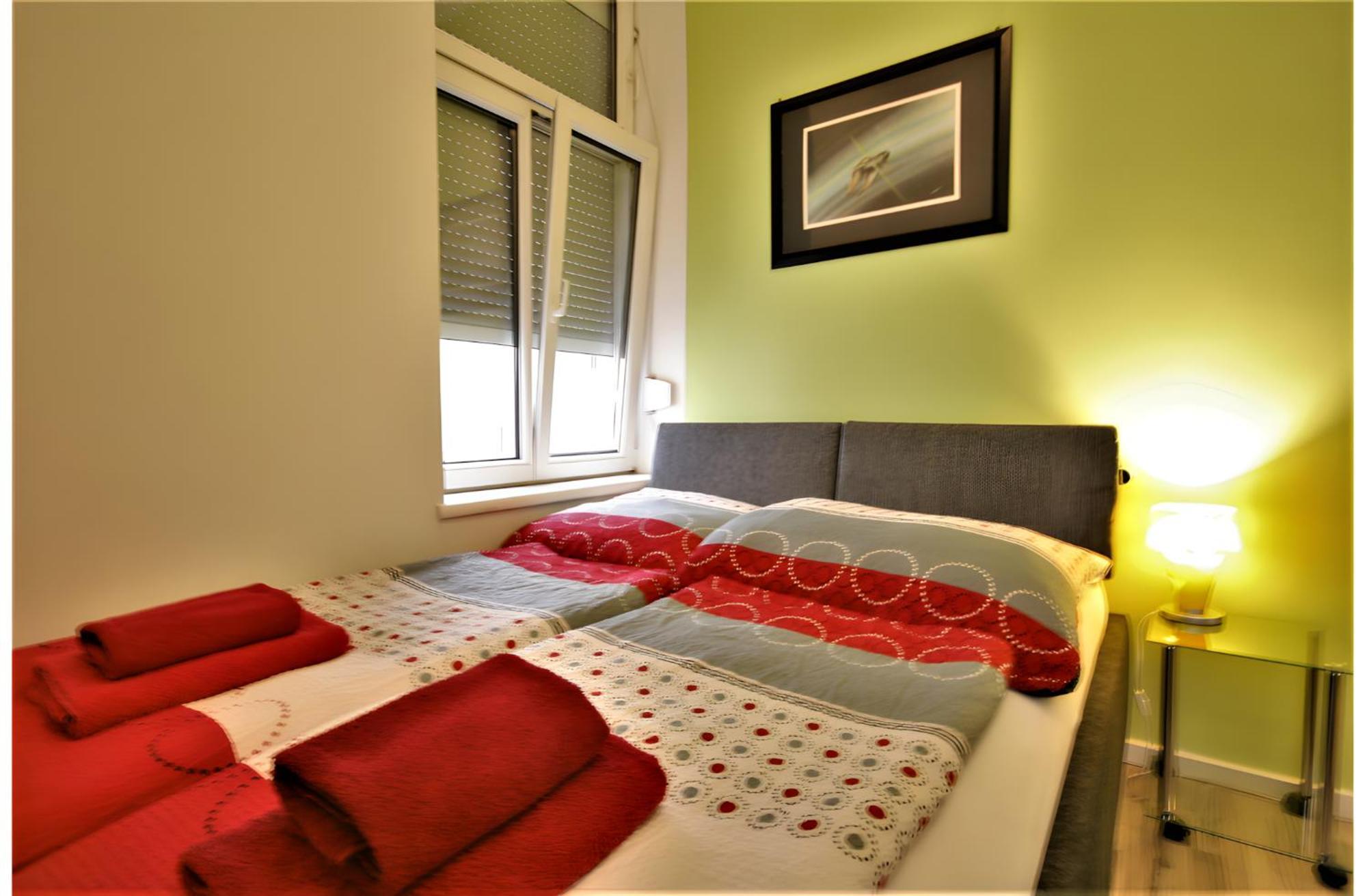 Modern Flat With 2 Rooms, Close To Schoenbrunn Відень Екстер'єр фото